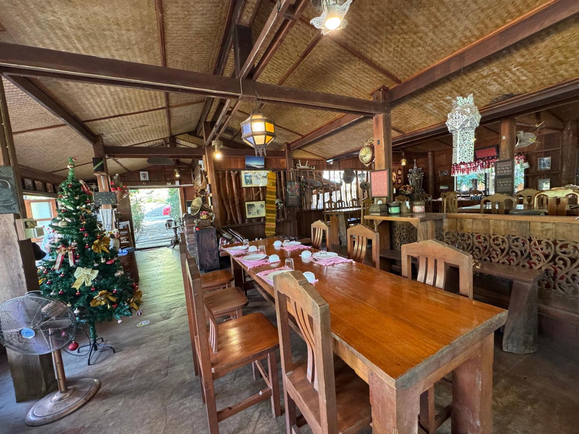 Отель Ban Kaew Mo Ra Glamping & Restaurant Pang Mapha Экстерьер фото