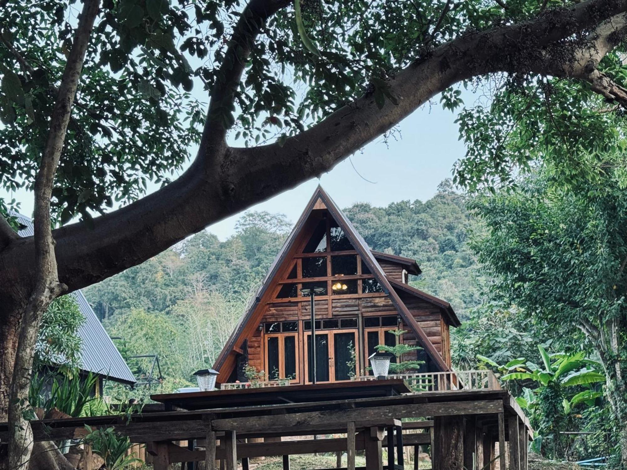 Отель Ban Kaew Mo Ra Glamping & Restaurant Pang Mapha Экстерьер фото